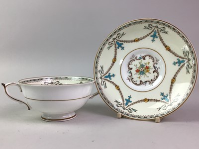 Lot 441 - PARAGON PART DINNER SERVICE