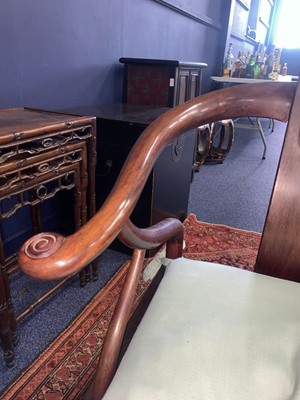 Lot 1169 - CHINESE HARDWOOD HORSESHOE CHAIR