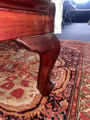 Lot 1169 - CHINESE HARDWOOD HORSESHOE CHAIR
