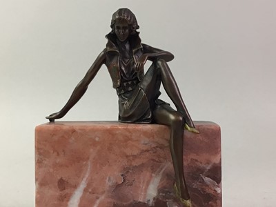 Lot 347 - ART DECO STYLE BRONZE FIGURE