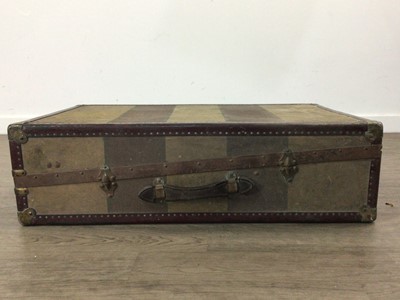 Lot 707 - VINTAGE VICTOR PULLMAN TRAVEL CASE