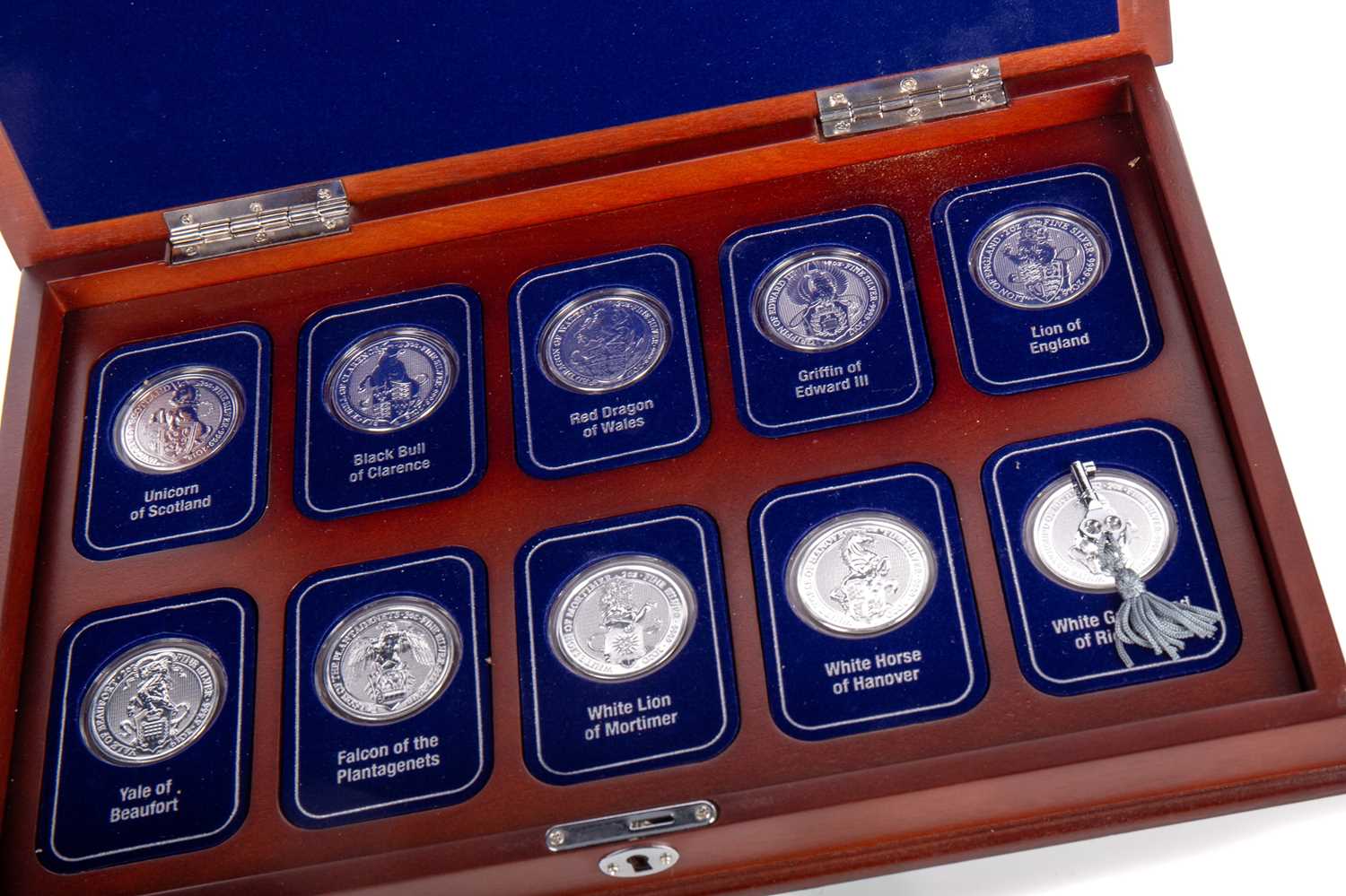 Silver Rounds Collection Book Lot 72 - QUEENS BEASTS SILVER BULLION COLLECTION