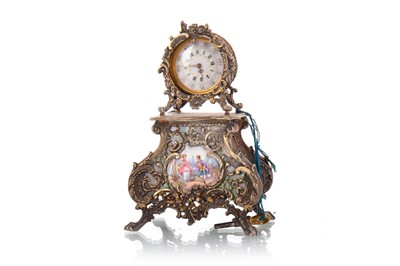 Lot 17 - VICTORIAN SILVER AND PARCEL GILT BOUDIOUR TIMEPIECE
