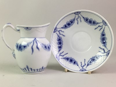 Lot 672 - BING & GRONDAHL DINNER SERVICE