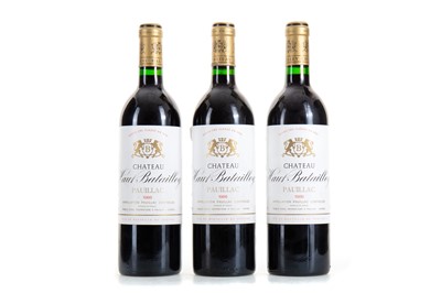 Lot 667 - 3 BOTTLES OF CHATEAU HAUT BATAILLEY 1986 PAUILLAC