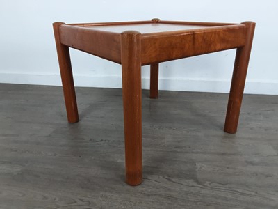 Lot 656 - MID CENTURY DANISH TEAK COFFEE TABLE