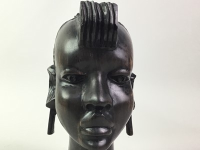 Lot 677 - COLLECTION OF AFRICAN WOOD CARVINGS