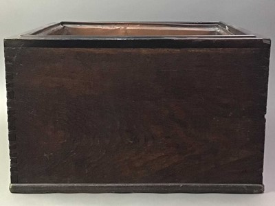 Lot 680 - JAPANESE OAK HIBACHI