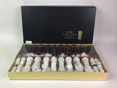 Lot 67 - MODERN CHESS SET