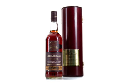 Lot 245 - GLENDRONACH 33 YEAR OLD