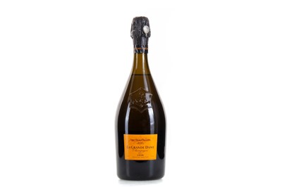 Lot 675 - LA GRANDE DAME 1998 BRUT