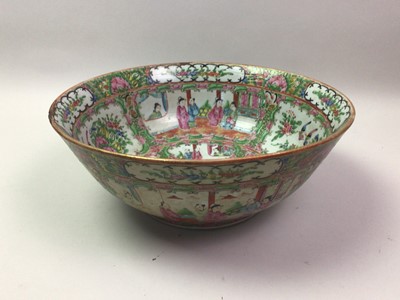 Lot 294 - 19TH CENTURY CHINESE CANTON FAMILLE ROSE PUNCH BOWL