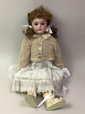 Lot 1010 - HEINRICH HANDWERCK, BISQUE HEAD SOCKET DOLL