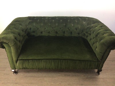 Lot 182 - CHESTERFIELD SETTEE