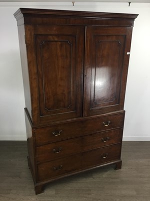 Lot 424 - EDWARDIAN MAHOGANY LINEN PRESS