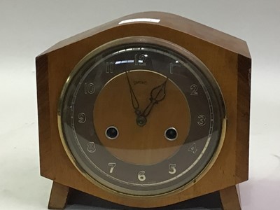 Lot 537 - SMITHS WALNUT MANTEL CLOCK