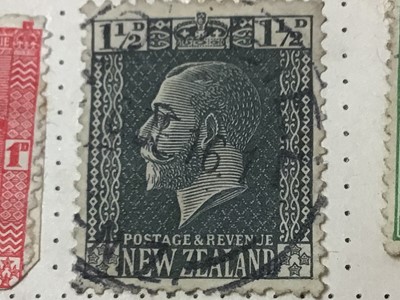 Lot 617 - GROUP OF MIXED STAMPS