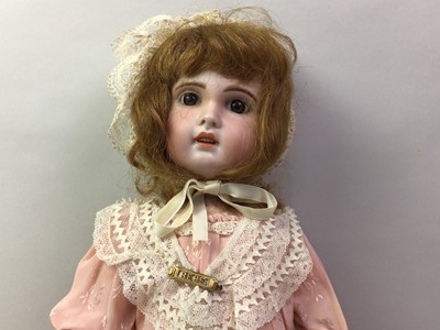 Lot 1035 - S.F.B.J. PARIS, BISQUE HEAD SOCKET DOLL