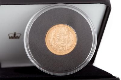 Lot 105 - ELIZABETH II HALF SOVEREIGN