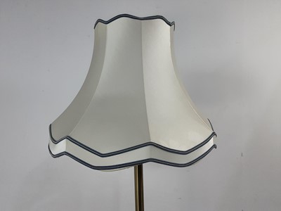 Lot 663 - MODERN FLOOR LAMP