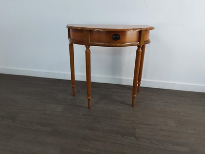 Lot 382 - MODERN HALL TABLE