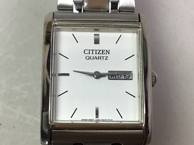 Lot 744 - COLLECTION OF FASHION WATCHES