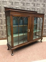 Lot 870 - EDWARDIAN MAHOGANY BOOKCASE with two astragal...