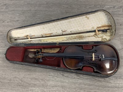 Lot 738 - LATE 19TH CENTURY VIOLIN