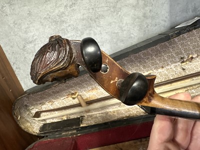 Lot 738 - LATE 19TH CENTURY VIOLIN