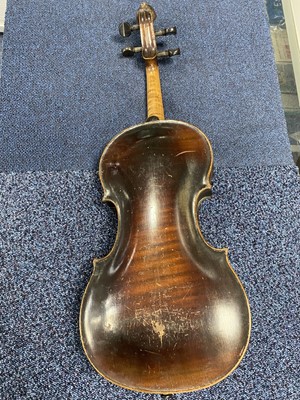 Lot 738 - LATE 19TH CENTURY VIOLIN
