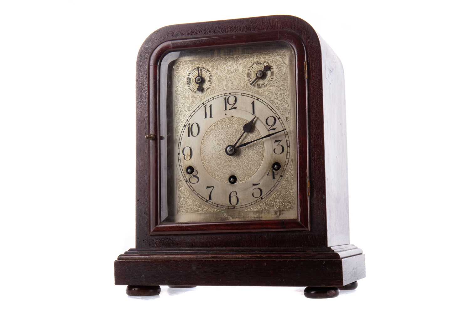 Lot 663 - EDWARDIAN MAHOGANY MANTEL CLOCK