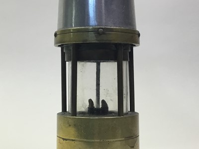 Lot 77 - MINER'S SAFETY LAMP