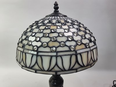 Lot 84 - TIFFANY STYLE TABLE LAMP