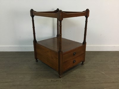 Lot 101 - MAHOGANY TWO TIER OCCASIONAL TABLE