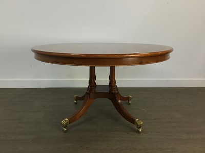 Lot 116 - YEW WOOD CIRCULAR COFFEE TABLE