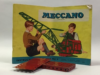 Lot 122 - COLLECTION OF MECCANO