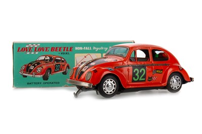 Lot 1062 - TAIYO, JAPANESE TIN PLATE 'LOVE LOVE BEETLE'