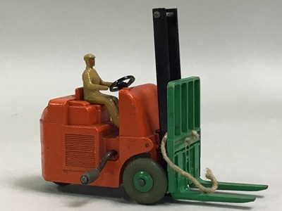 Lot 1072 - DINKY TOYS