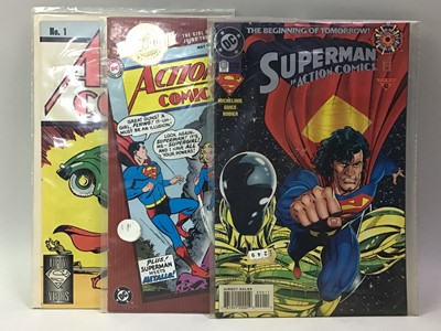 Lot 295 - DC COMICS