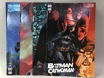 Lot 298 - DC COMICS