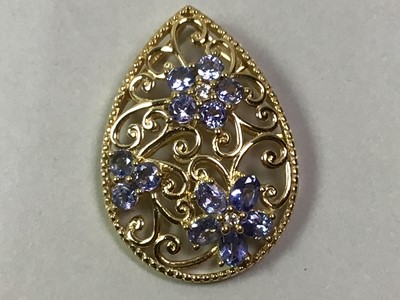 Lot 369 - TANZANITE PENDANT