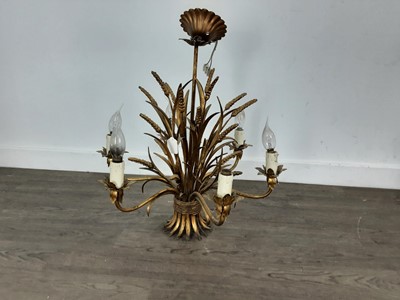 Lot 371 - LATE 19TH/EARLY 20TH CENTURY LIGHT FITTING