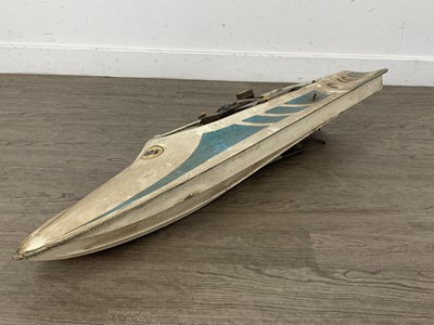 Lot 420 - FIBRE GLASS MODEL OF A SPEED BOAT