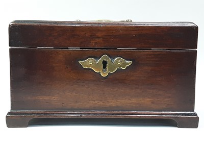 Lot 464 - GEORGE III MAHOGANY TEA CADDY