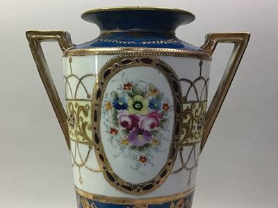 Lot 471 - TALL JAPANESE VASE