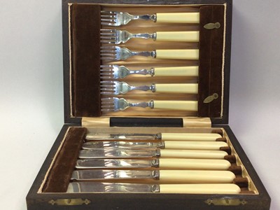 Lot 485 - CANTEEN OF CUTLERY