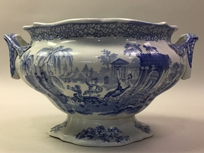 Lot 467 - COLLECTION OF BLUE AND WHITE CERAMICS