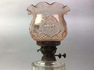 Lot 468 - VICTORIAN OIL LAMP