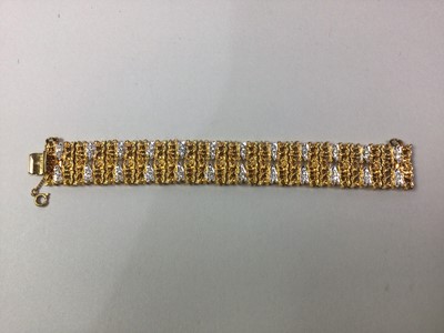 Lot 552 - MID CENTURY BRACELET