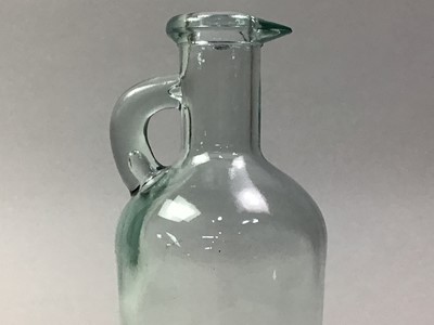 Lot 570 - COLLECTION OF GLASS APOTHECARY BOTTLES AND JARS